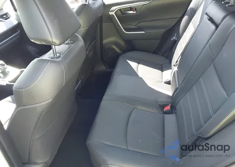 2024 Toyota Rav4 Hybrid Xle Premium z USA, uszkodzony, nr VIN JTMB6RFV0RJ053853